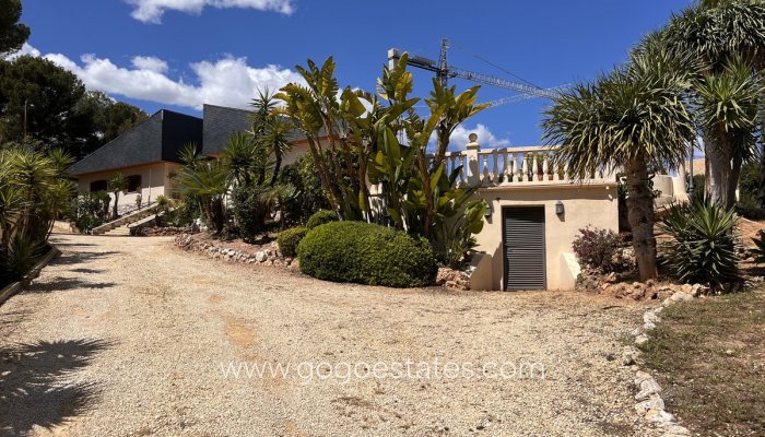 Te koop - Huis - Vrijstaande Villa - La Nucía - La Nucia Centro