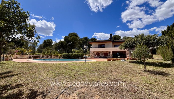 Te koop - Huis - Vrijstaande Villa - La Nucía - La Nucia Centro