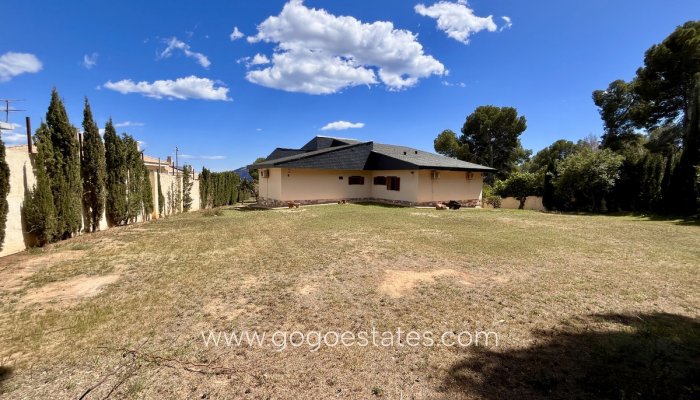 Te koop - Huis - Vrijstaande Villa - La Nucía - La Nucia Centro