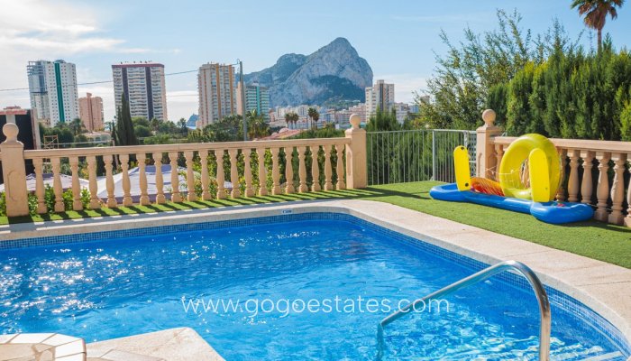 Te koop - Huis - Vrijstaande Villa - Calpe - Calpe Centro