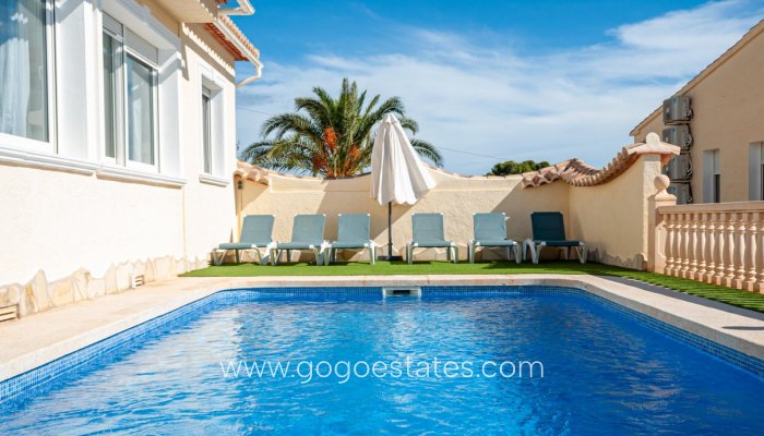 Te koop - Huis - Vrijstaande Villa - Calpe - Calpe Centro