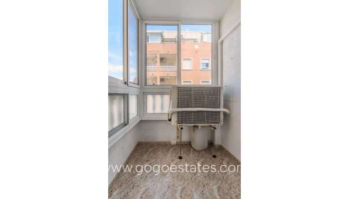 Te koop - Appartement - Appartement op de middelste verdieping - Torrevieja - Playa del Cura