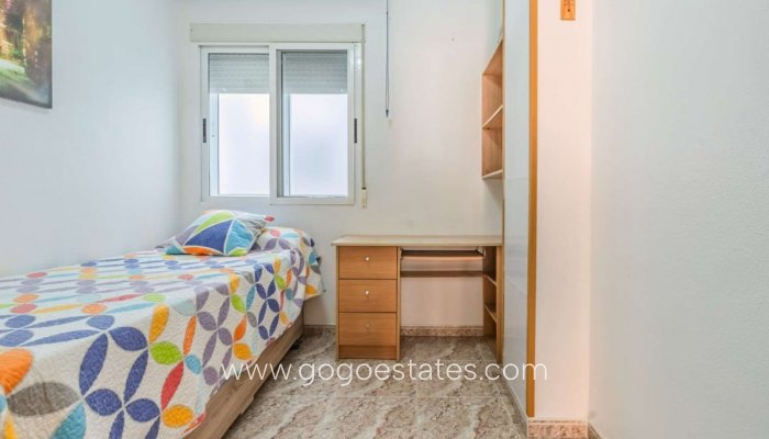 Te koop - Appartement - Appartement op de middelste verdieping - Torrevieja - Playa del Cura