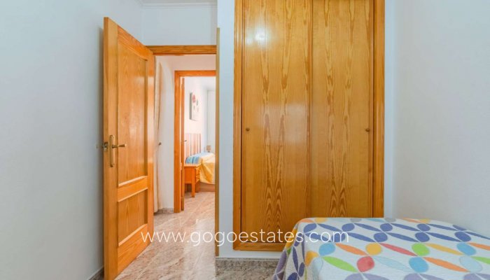 Te koop - Appartement - Appartement op de middelste verdieping - Torrevieja - Playa del Cura