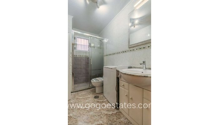 Te koop - Appartement - Appartement op de middelste verdieping - Torrevieja - Playa del Cura