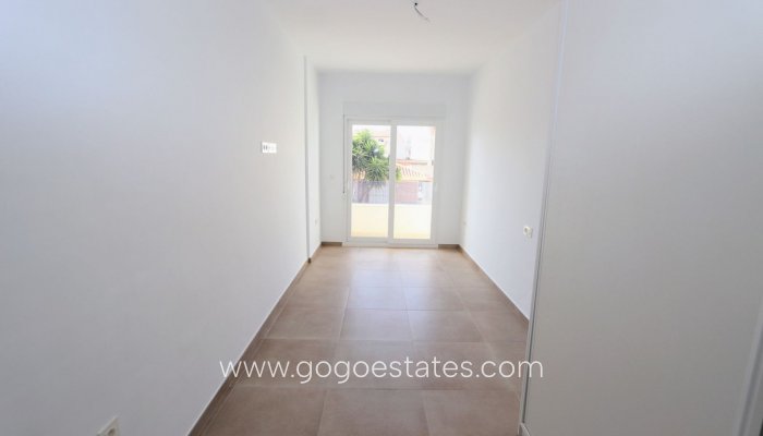 Te koop - Huis - Halfvrijstaande woning - Pilar De La Horadada - Pilar de la Horadada Centro