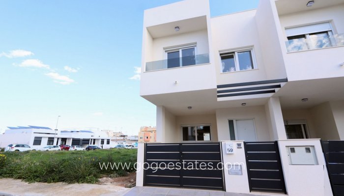 Te koop - Huis - Halfvrijstaande woning - Pilar De La Horadada - Pilar de la Horadada Centro