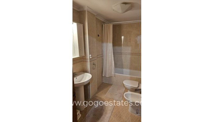 Te koop - Appartement - Appartement op de middelste verdieping - Torrevieja - Torrevieja Centro