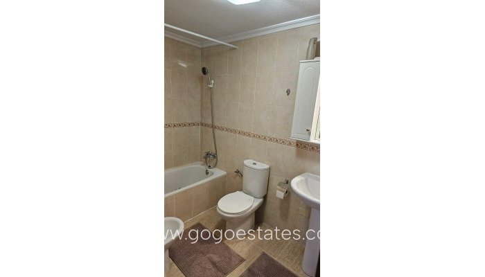 Te koop - Appartement - Appartement op de middelste verdieping - Torrevieja - Torrevieja Centro