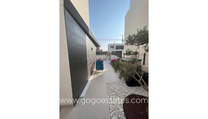 Te koop - Huis - Vrijstaande Villa - Algorfa - La finca golf