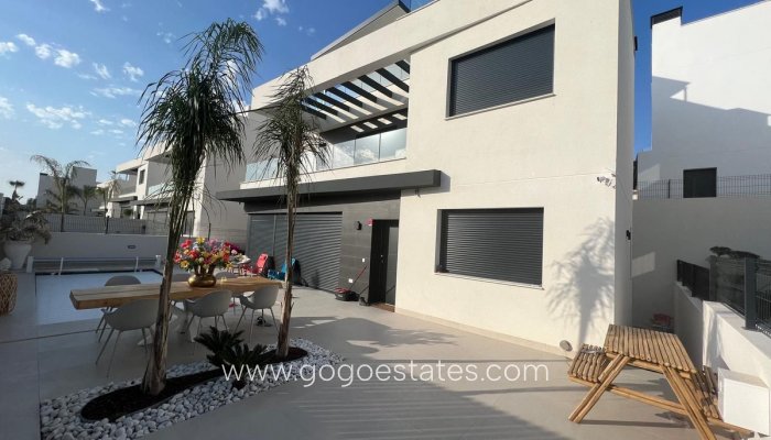 Te koop - Huis - Vrijstaande Villa - Algorfa - La finca golf