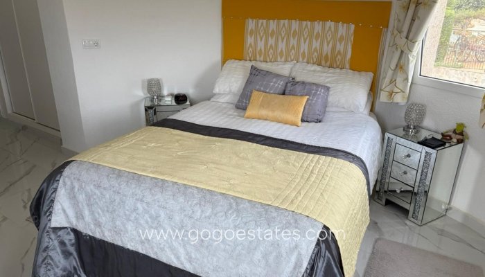 Te koop - Huis - Vrijstaande Villa - Algorfa - Algorfa Centro