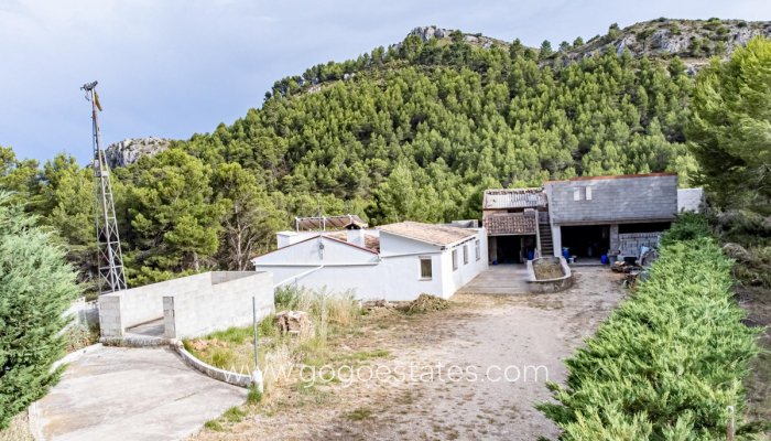 Te koop - Huis - Finca - Cortijo - Confrides - Confrides Centro