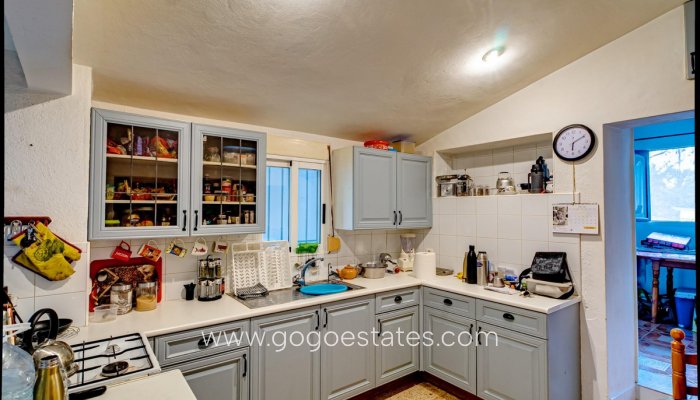 Te koop - Huis - Finca - Cortijo - Confrides - Confrides Centro