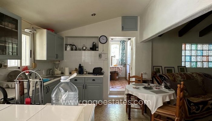 Te koop - Huis - Finca - Cortijo - Confrides - Confrides Centro