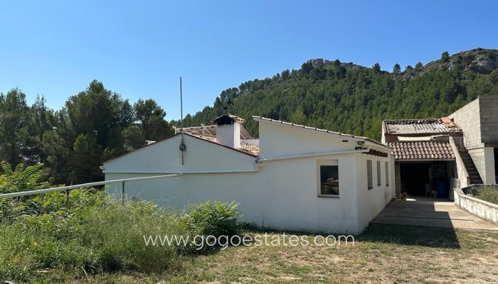 Te koop - Huis - Finca - Cortijo - Confrides - Confrides Centro