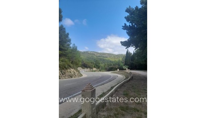 Te koop - Huis - Finca - Cortijo - Confrides - Confrides Centro