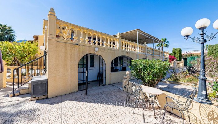 Te koop - Huis - Vrijstaande Villa - La Nucía - La Nucia Centro