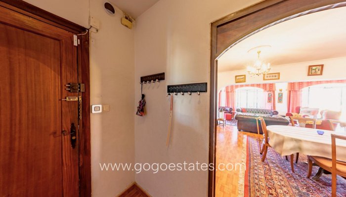 Te koop - Huis - Vrijstaande Villa - La Nucía - La Nucia Centro