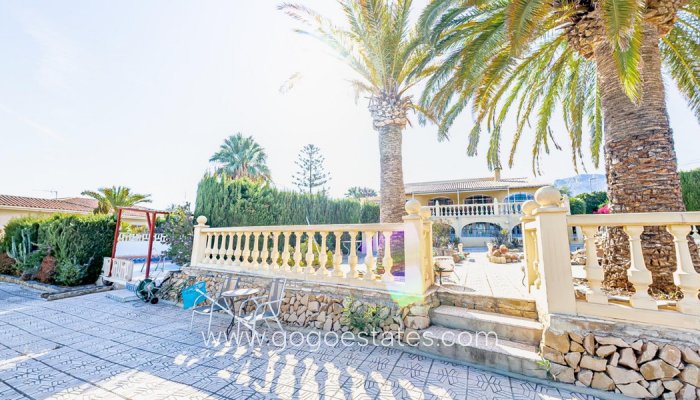 Te koop - Huis - Vrijstaande Villa - La Nucía - La Nucia Centro