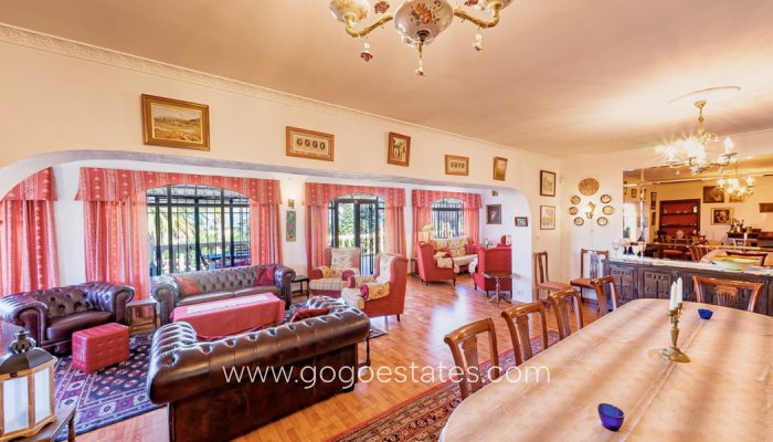 Te koop - Huis - Vrijstaande Villa - La Nucía - La Nucia Centro