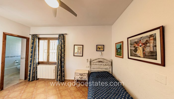 Te koop - Huis - Vrijstaande Villa - La Nucía - La Nucia Centro