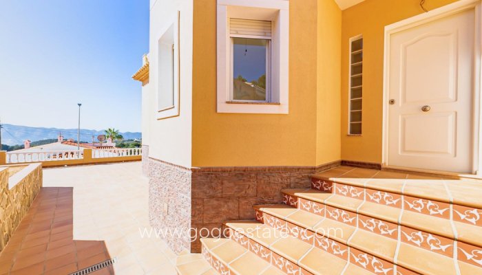 Te koop - Huis - Vrijstaande Villa - l'Alfas del Pi - L'Alfás del Pi Centro