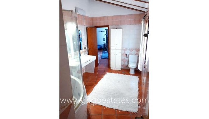 Te koop - Huis - Vrijstaande Villa - l'Alfas del Pi - L'Alfás del Pi Centro