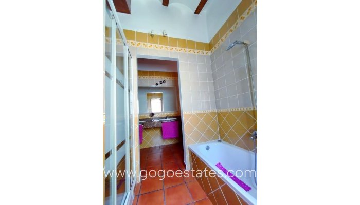 Te koop - Huis - Vrijstaande Villa - l'Alfas del Pi - L'Alfás del Pi Centro