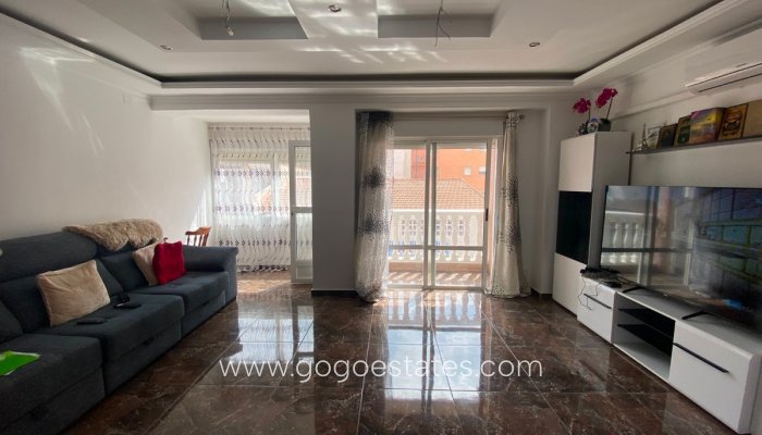 Te koop - Appartement - Appartement op de bovenste verdieping - Torrevieja - Torrevieja Centro