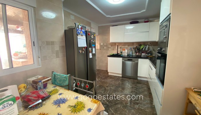 Te koop - Appartement - Appartement op de bovenste verdieping - Torrevieja - Torrevieja Centro
