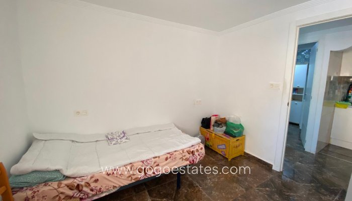 Te koop - Appartement - Appartement op de bovenste verdieping - Torrevieja - Torrevieja Centro