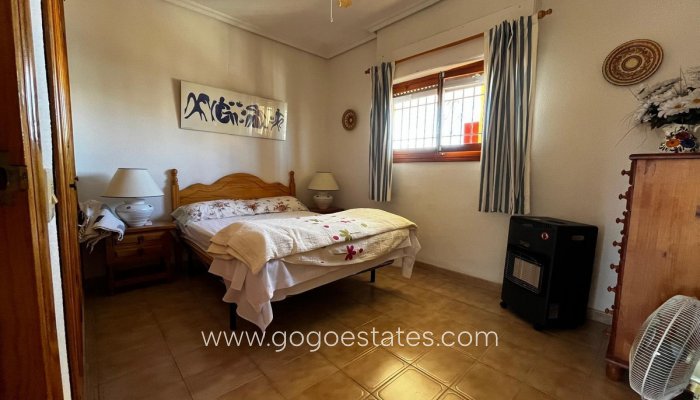 Te koop - Appartement - Appartement op de middelste verdieping - Orihuela - Punta Prima