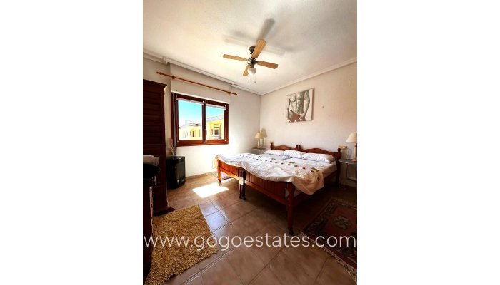 Te koop - Appartement - Appartement op de middelste verdieping - Orihuela - Punta Prima