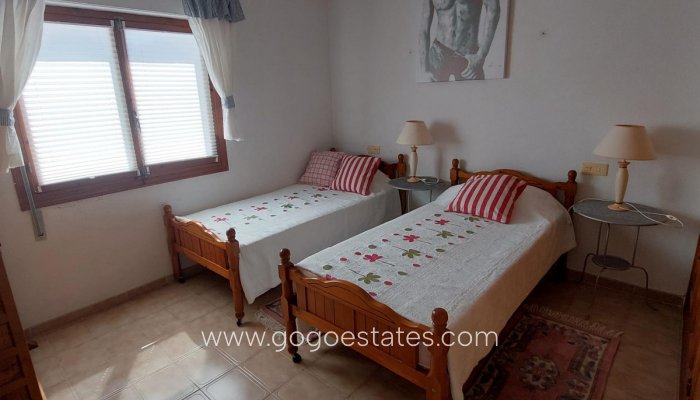 Te koop - Appartement - Appartement op de middelste verdieping - Orihuela - Punta Prima