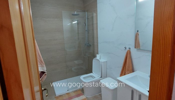 Te koop - Appartement - Appartement op de middelste verdieping - Orihuela - Punta Prima