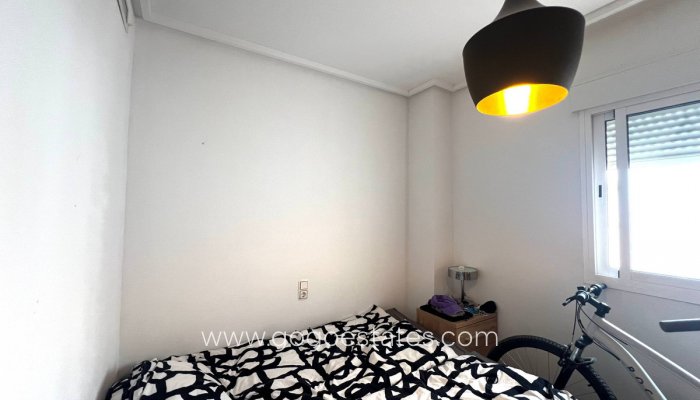 Te koop - Appartement - Penthouse Duplex - Torrevieja - Torrevieja Centro