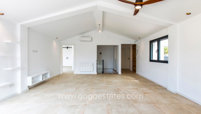 Te koop - Huis - Vrijstaande Villa - Benissa - Benissa Centro