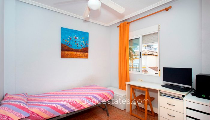 Te koop - Huis - Bungalow - Orihuela - Orihuela Costa