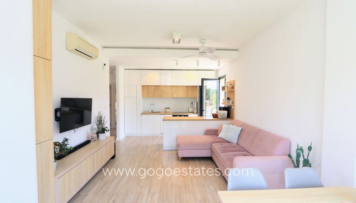 Te koop - Huis - Vrijstaande Villa - Orihuela - La Zenia