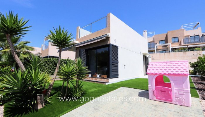 Te koop - Huis - Vrijstaande Villa - Orihuela - La Zenia