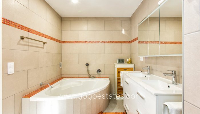 Te koop - Huis - Vrijstaande Villa - Benissa - Benissa Centro