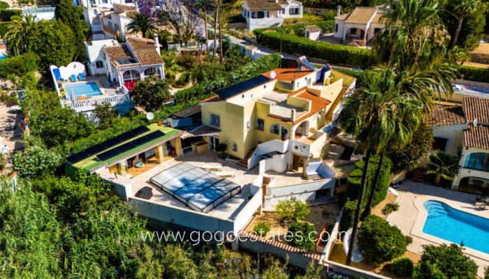 Te koop - Huis - Vrijstaande Villa - Benissa - Benissa Centro