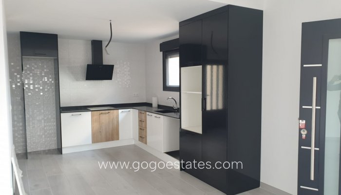 Te koop - Huis - Vrijstaande Villa - Pinoso - Pinoso Centro