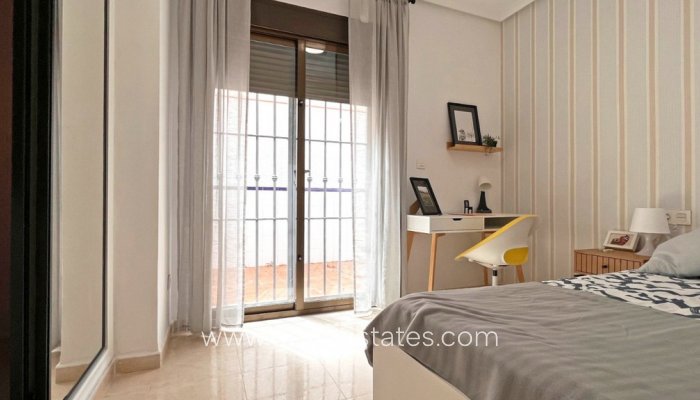 Te koop - Huis - Stadswoning - San Miguel De Salinas - San Miguel de Salinas Centro