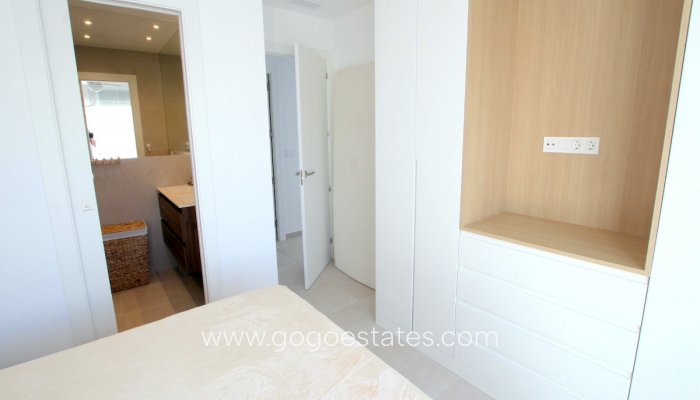 Te koop - Huis - Vrijstaande Villa - San Fulgencio - La Marina