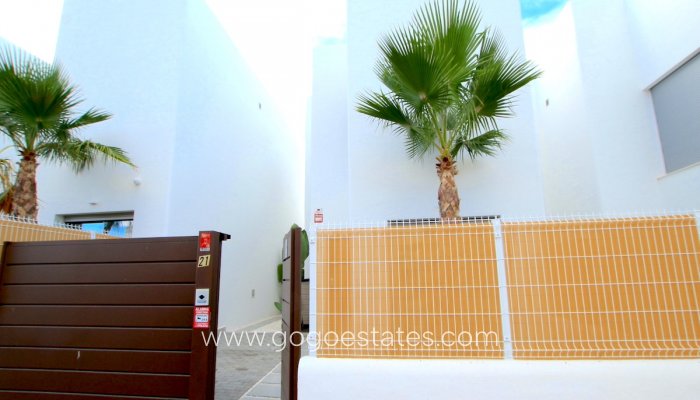 Te koop - Huis - Vrijstaande Villa - San Fulgencio - La Marina