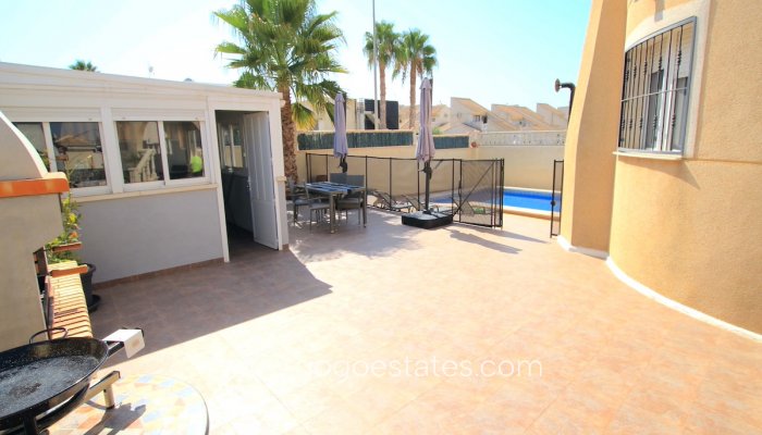 Te koop - Huis - Vrijstaande Villa - Rojales - Benimar