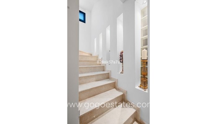 Te koop - Huis - Vrijstaande Villa - Orihuela - La Zenia