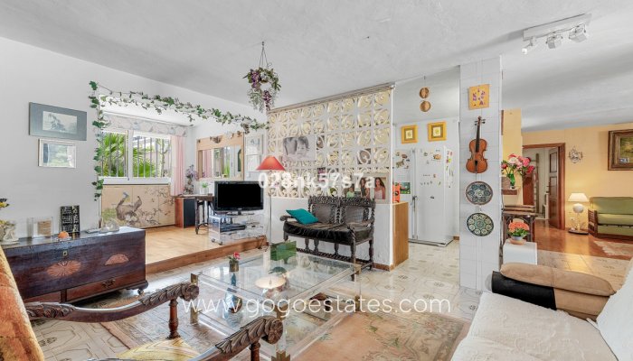 Te koop - Huis - Vrijstaande Villa - Orihuela - La Zenia